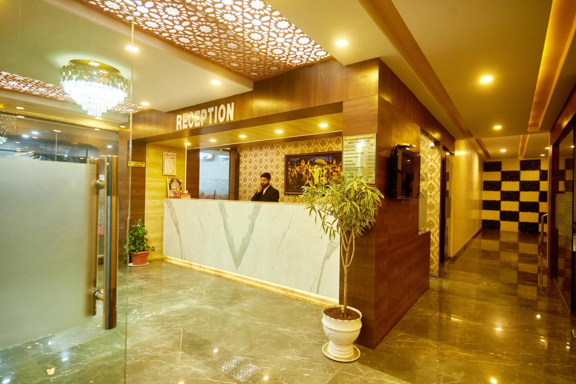Sai Vidisha Palace Shirdi Eksteriør billede
