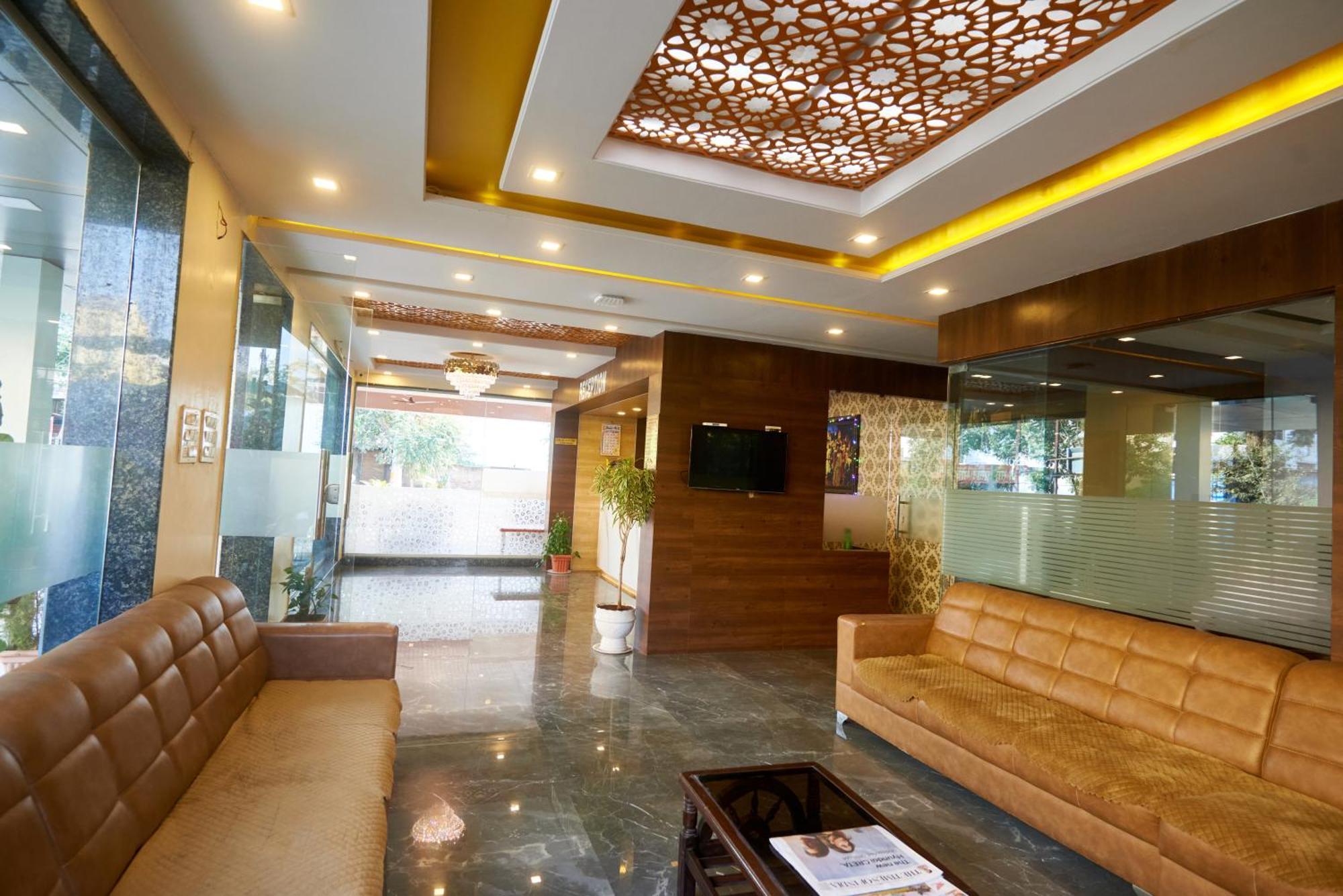 Sai Vidisha Palace Shirdi Eksteriør billede
